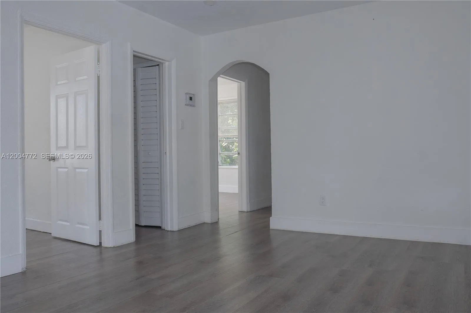 3376 NW 49th St, Miami FL 33142