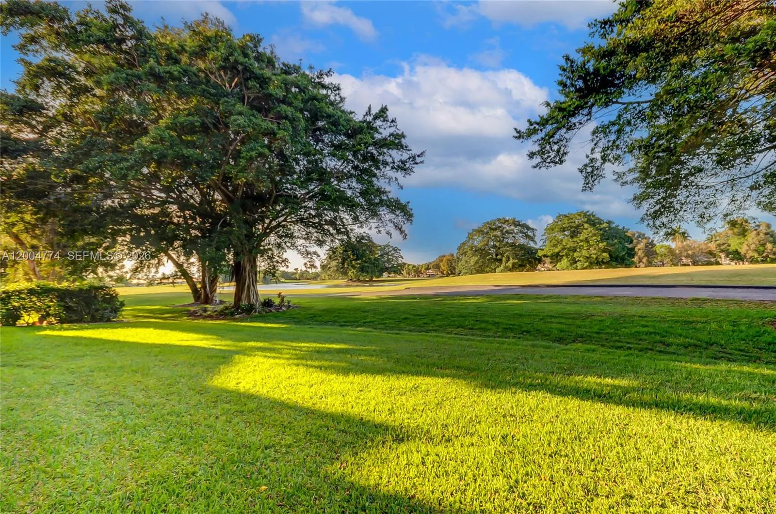 16175 Golf Club Rd # 113, Weston FL 33326