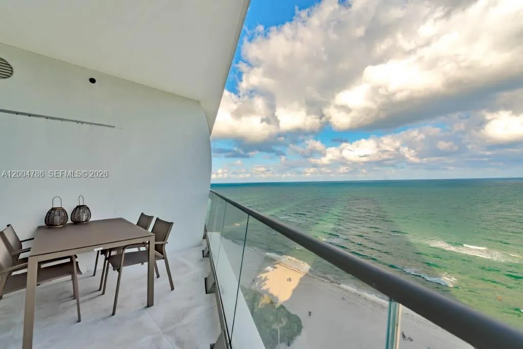 16901 Collins Ave # 1404, Sunny Isles Beach FL 33160