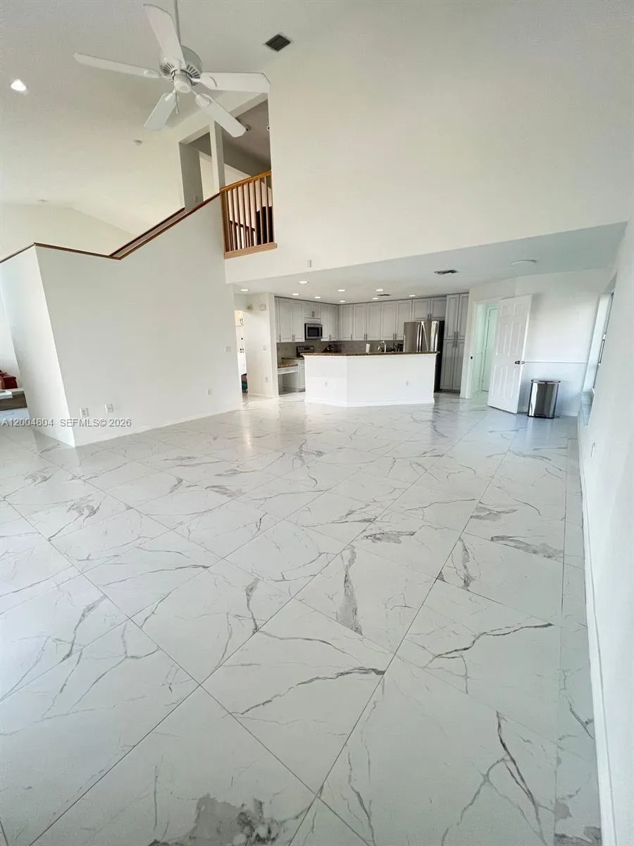 13840 NW 20th St, Pembroke Pines FL 33028