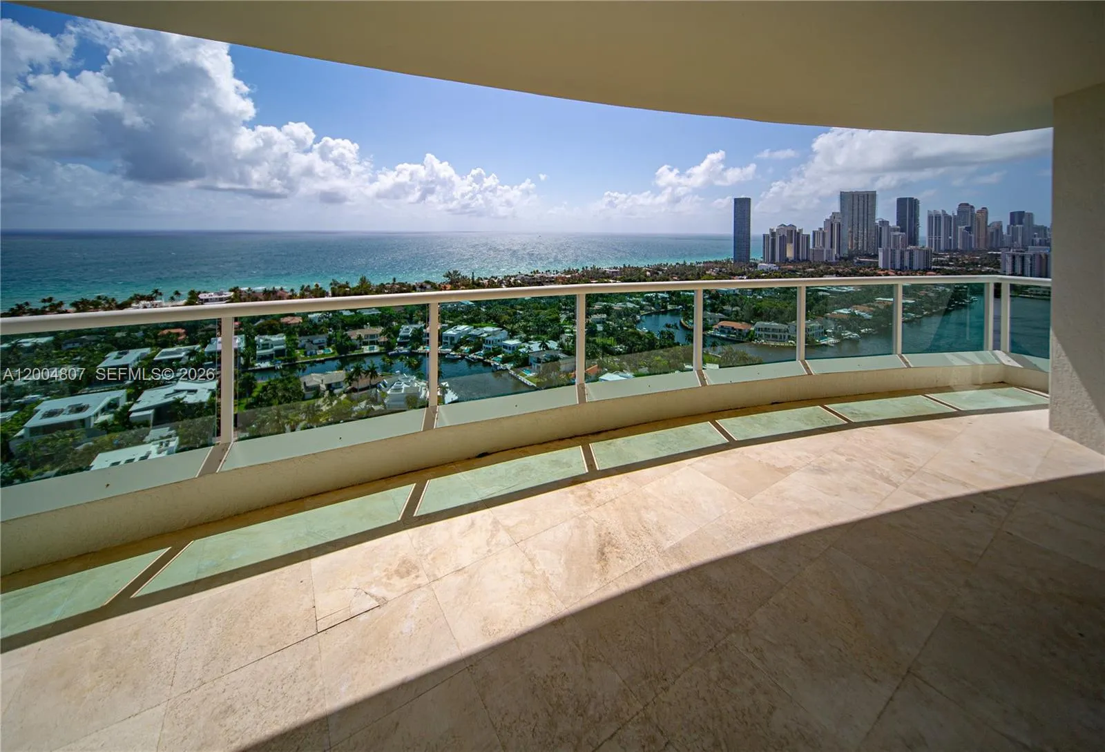 20201 E Country Club Dr, Aventura FL 33180