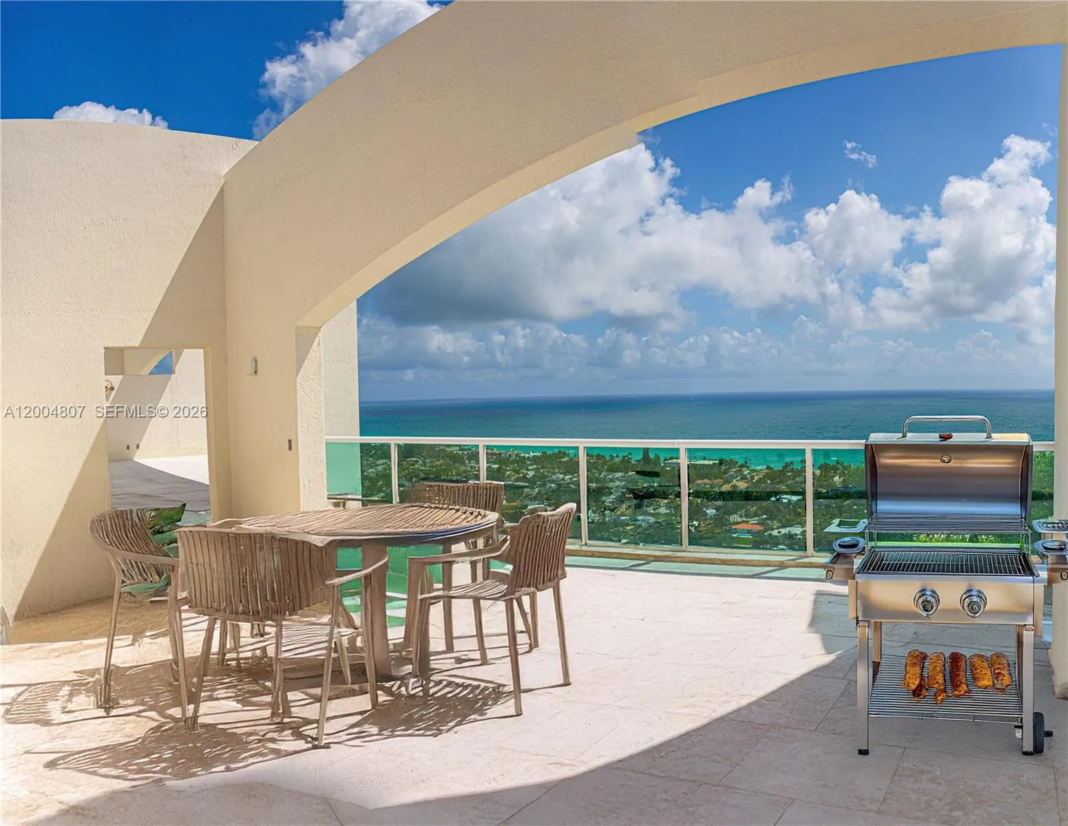 20201 E Country Club Dr, Aventura FL 33180