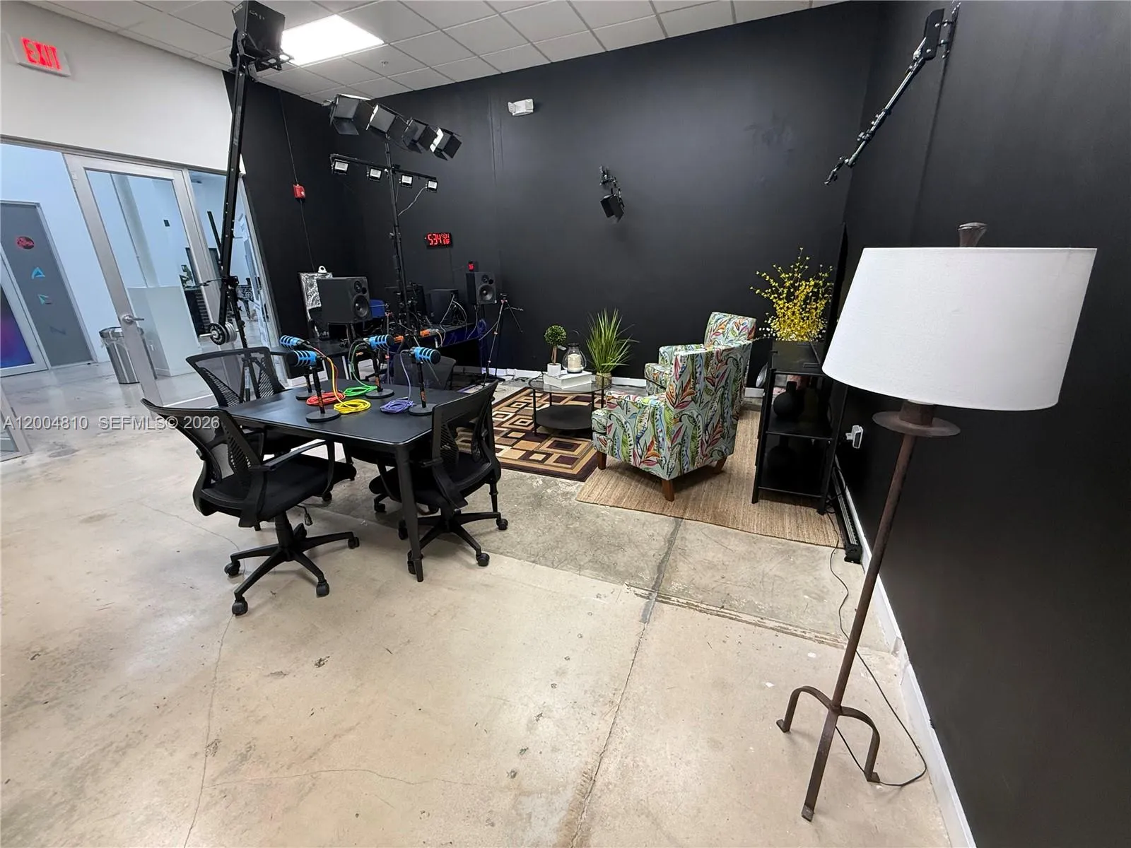 7445 W 4th Ave, Hialeah FL 33014