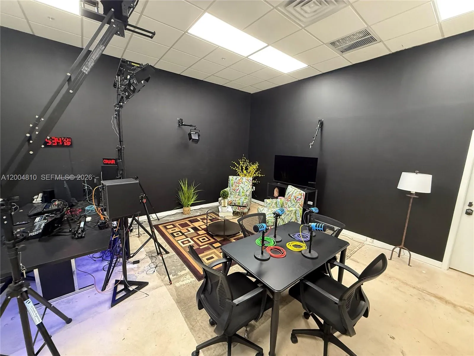 7445 W 4th Ave, Hialeah FL 33014