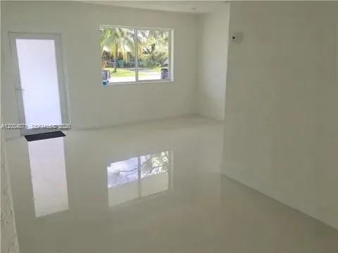 4242 SW 98th Ave # 4242, Miami FL 33165