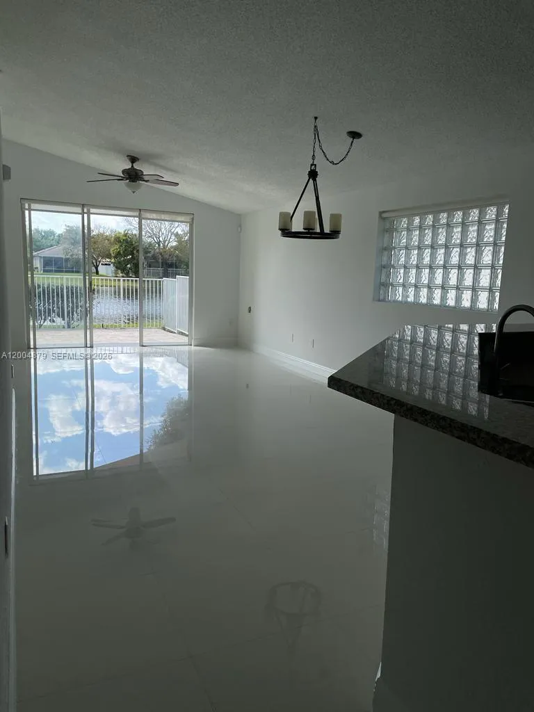 4117 Sapphire Bnd, Weston FL 33331