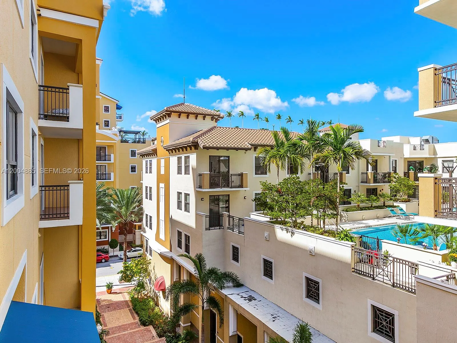 8390 SW 72nd Ave # 423, Miami FL 33143