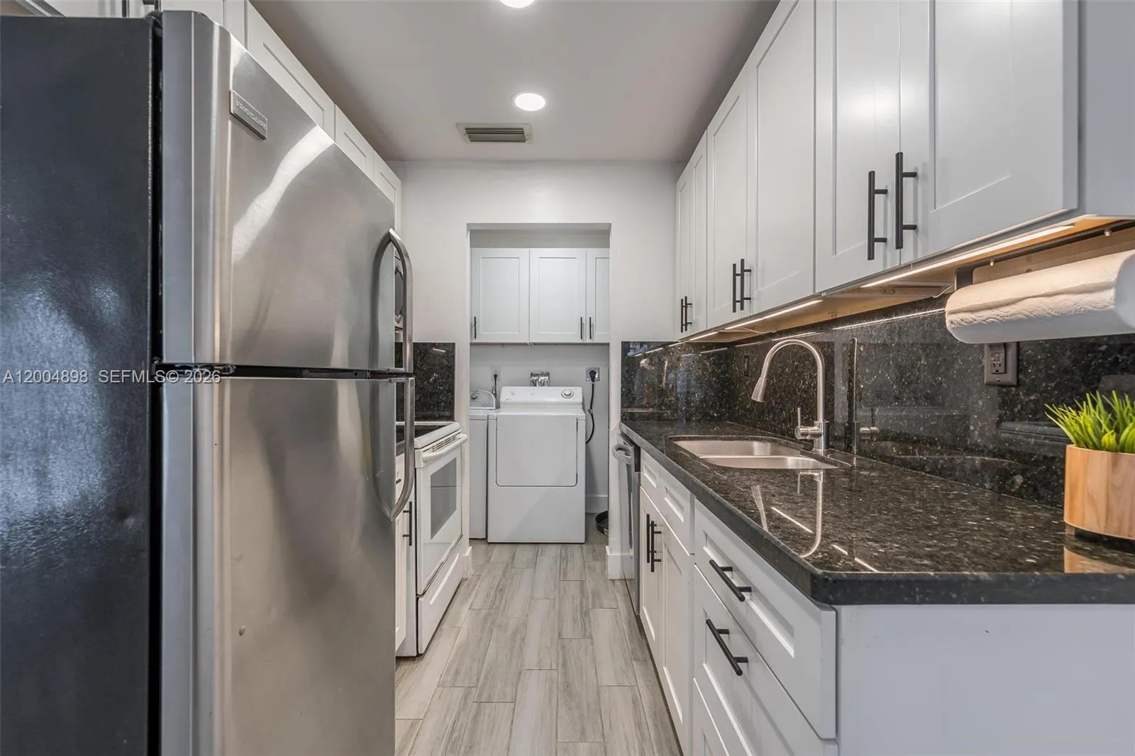 130 NW 57th St # 1, Oakland Park FL 33309