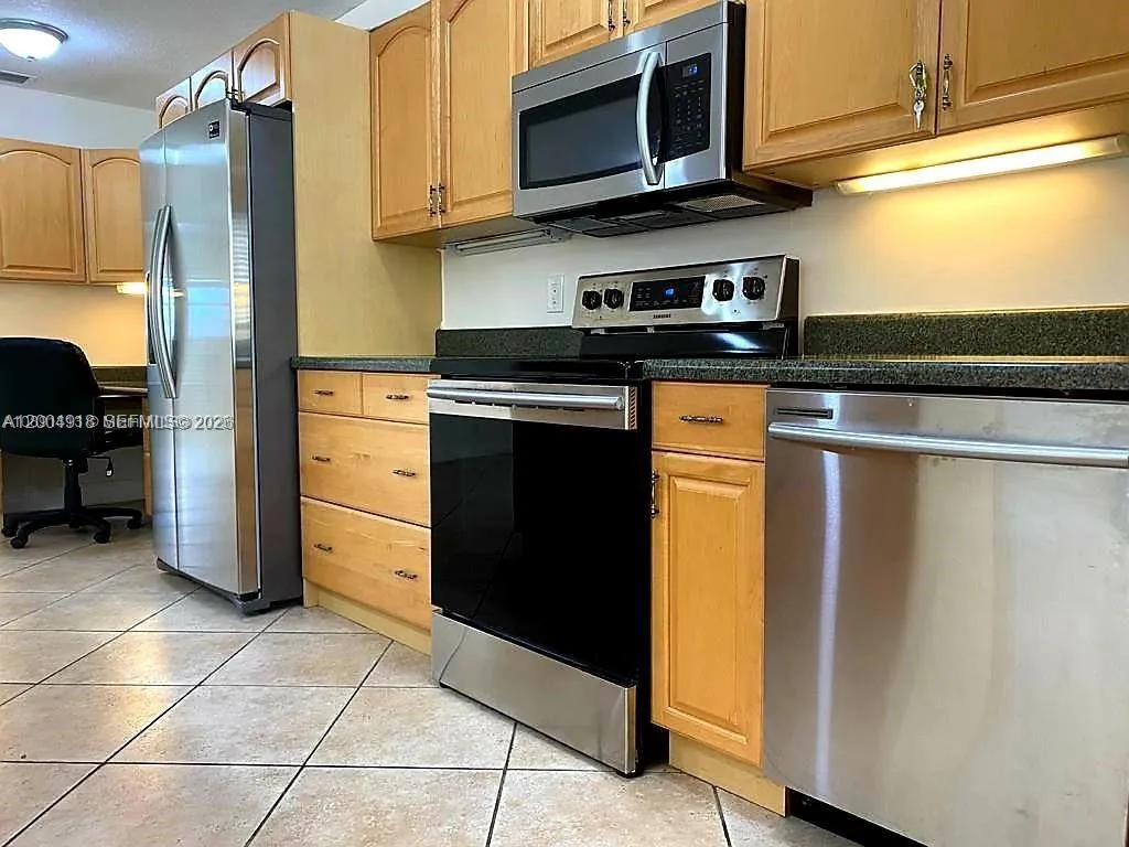 1818 RODMAN ST # 3H, Hollywood FL 33020