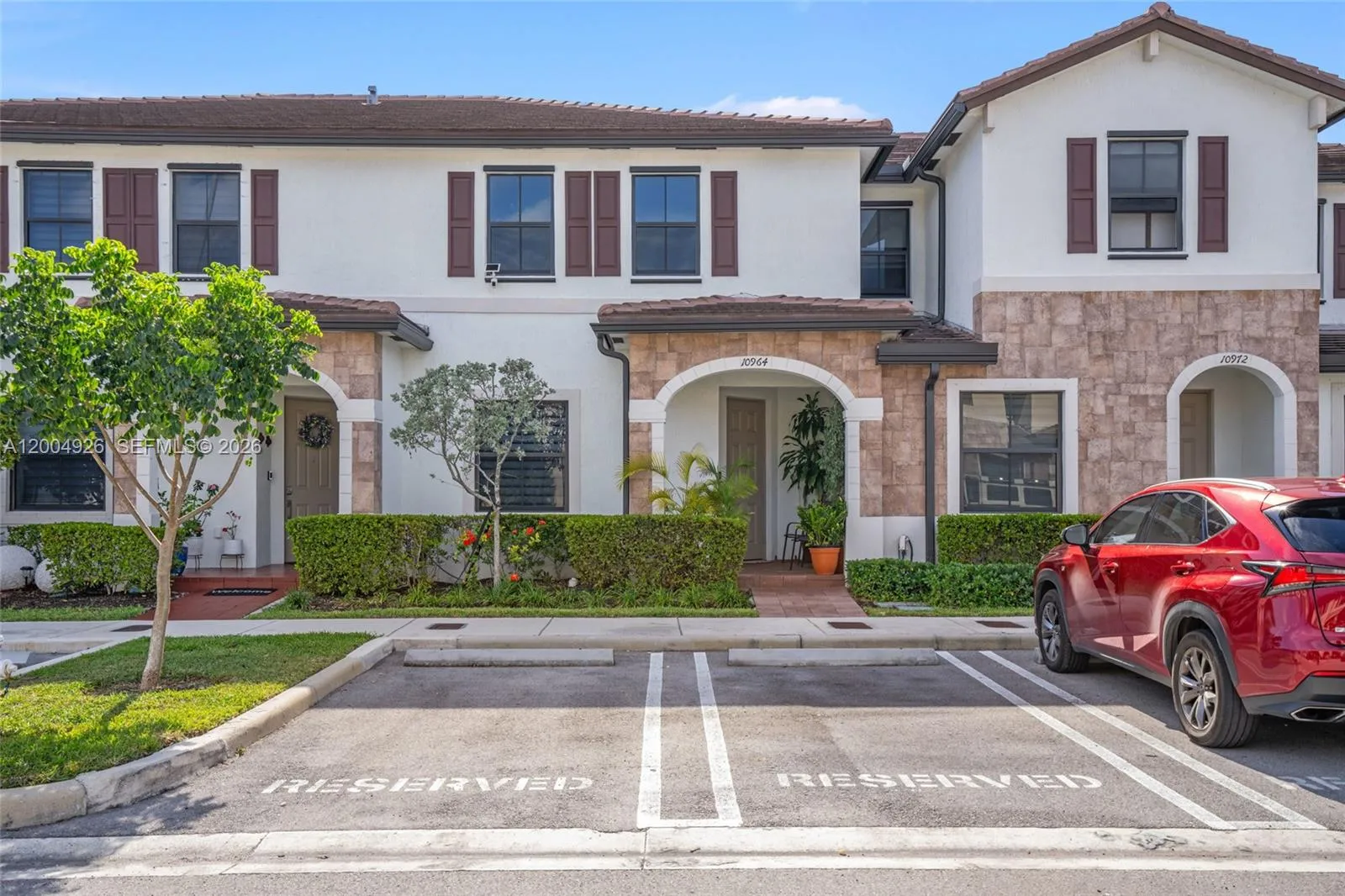 10964 W 32nd Ln, Hialeah FL 33018