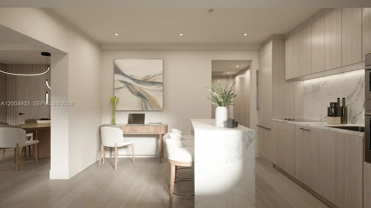 260 Collins Ave, Miami Beach FL 33139