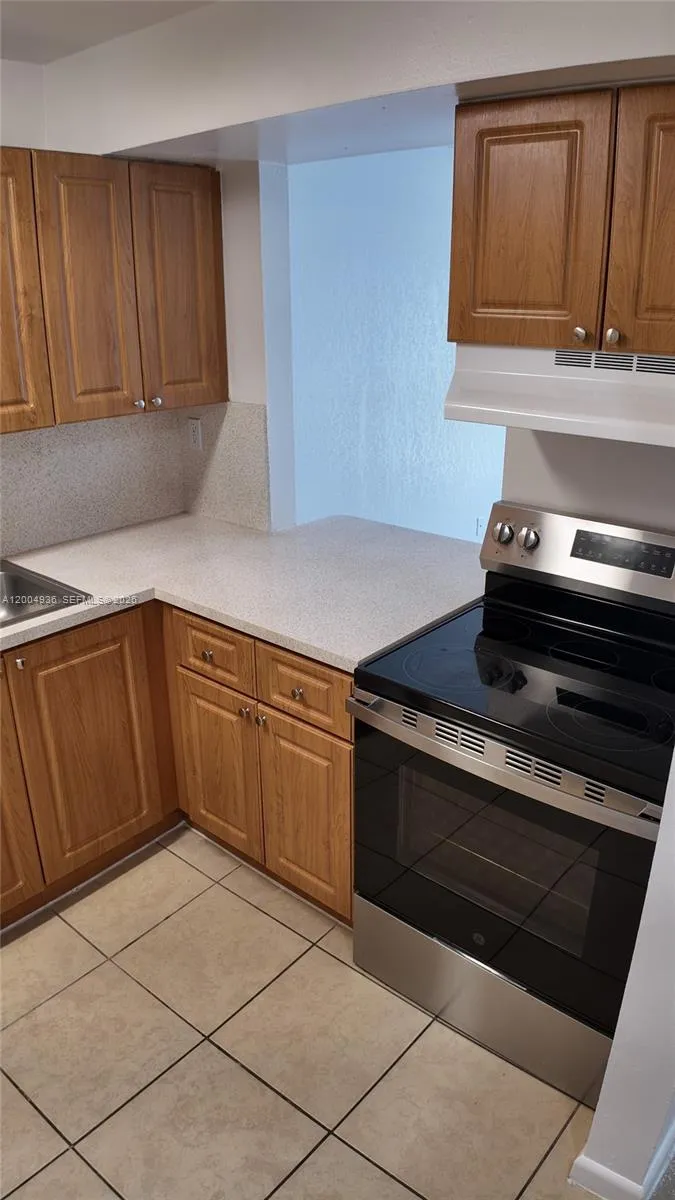 11140 SW 196th St # 308, Cutler Bay FL 33157