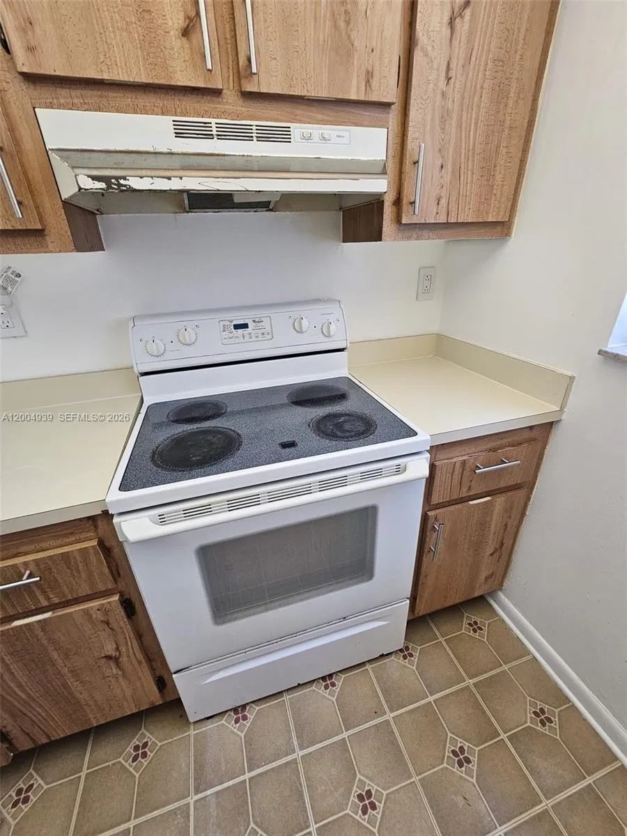 1880 N Congress Ave # 302, West Palm Beach FL 33401