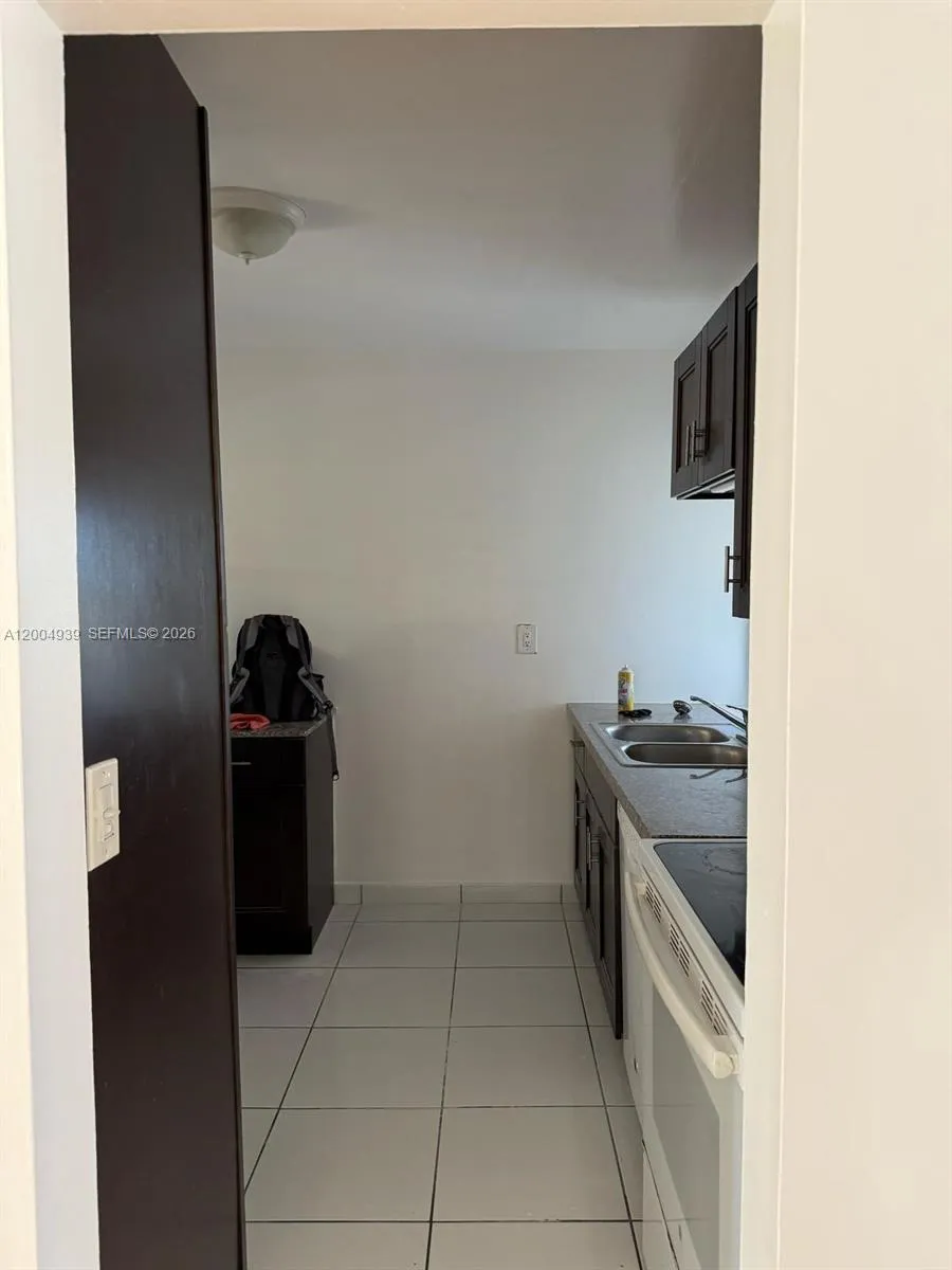 1880 N Congress Ave # 302, West Palm Beach FL 33401