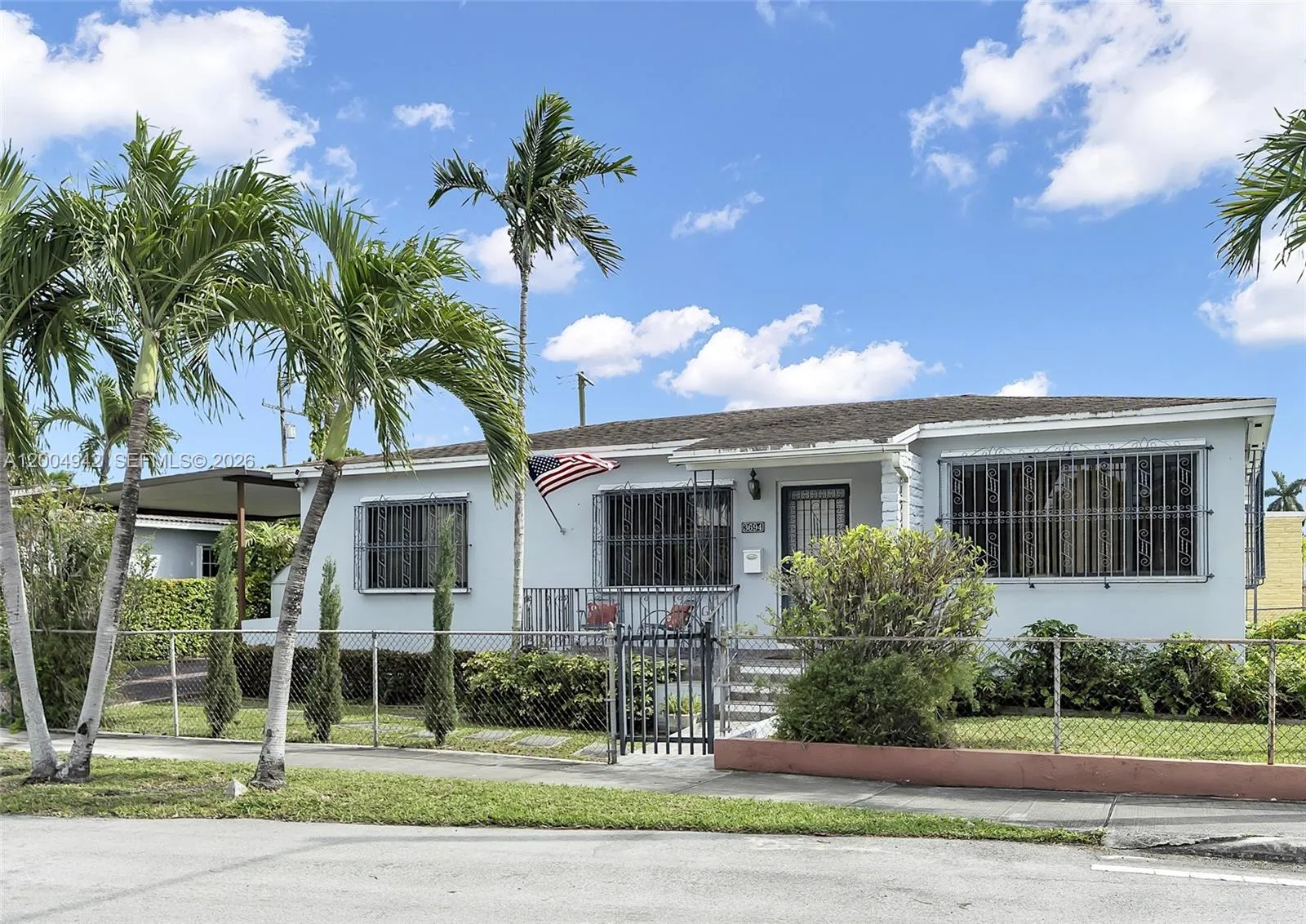3694 NW 20th St, Miami FL 33142