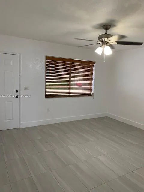 1170 NW 90th St, Miami FL 33150