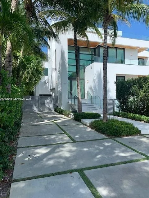 785 Harbor Drive, Key Biscayne FL 33149