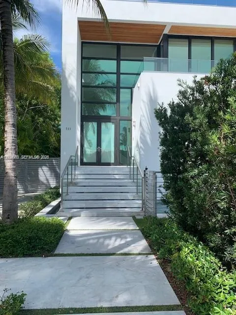 785 Harbor Drive, Key Biscayne FL 33149