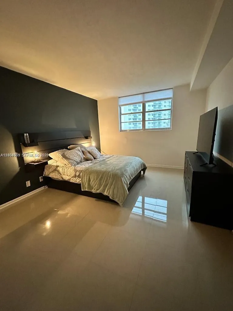3000 S Ocean Dr # 414, Hollywood FL 33019