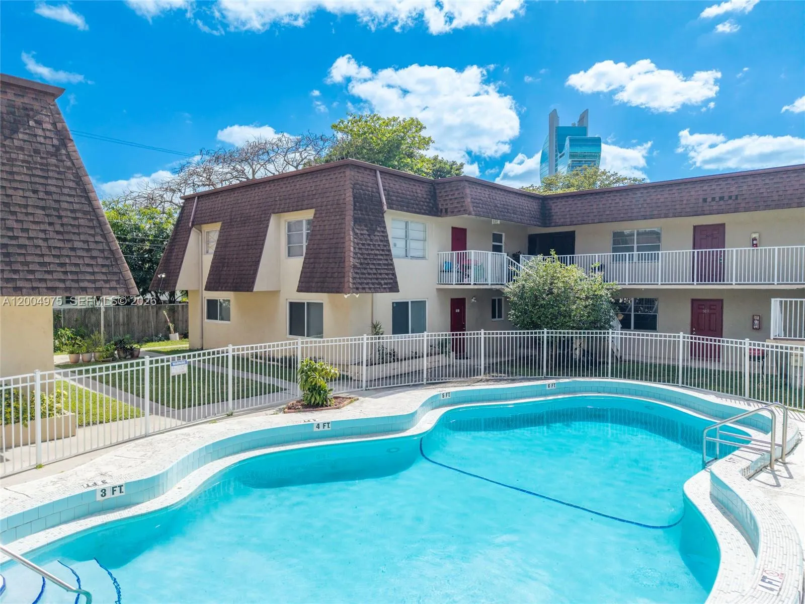 4524 SW 54th St, Dania Beach FL 33314