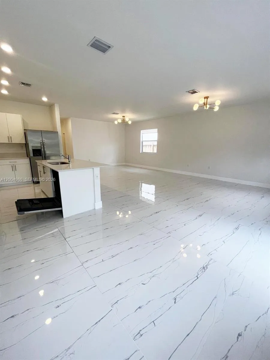 833 SE 26th Rd # 0, Homestead FL 33035