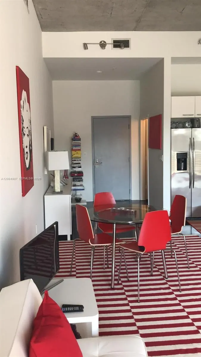 2001 Meridian Ave # 426, Miami Beach FL 33139