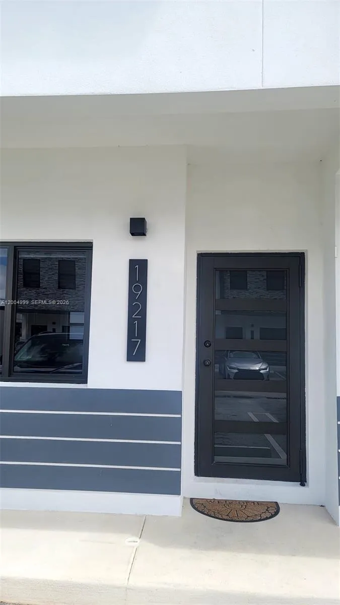 19217 NW 37 Ave, Miami Gardens FL 33056