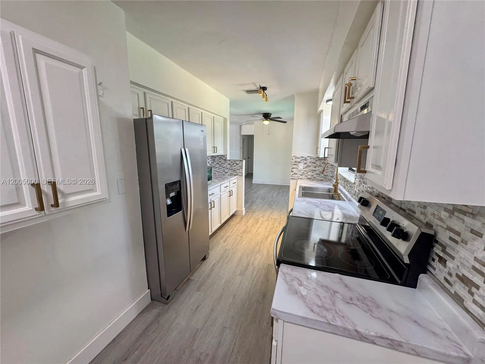 6901 SW 10th Ct, Pembroke Pines FL 33023