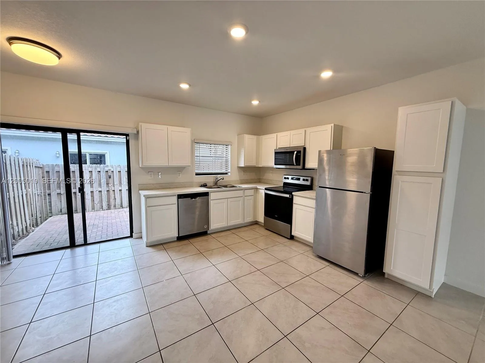 529 NE 1st Dr, Florida City FL 33034