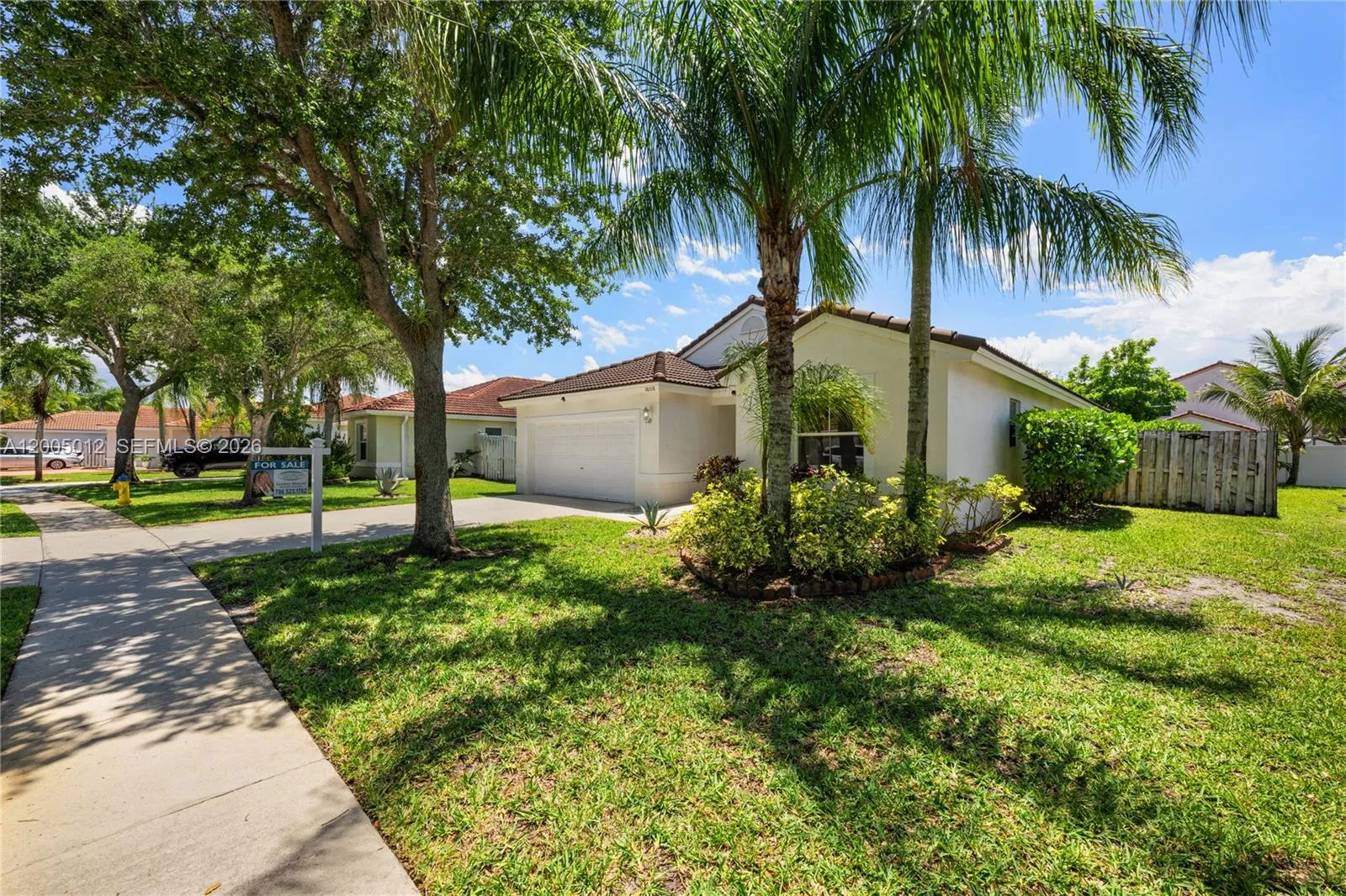 18510 NW 23rd St, Pembroke Pines FL 33029
