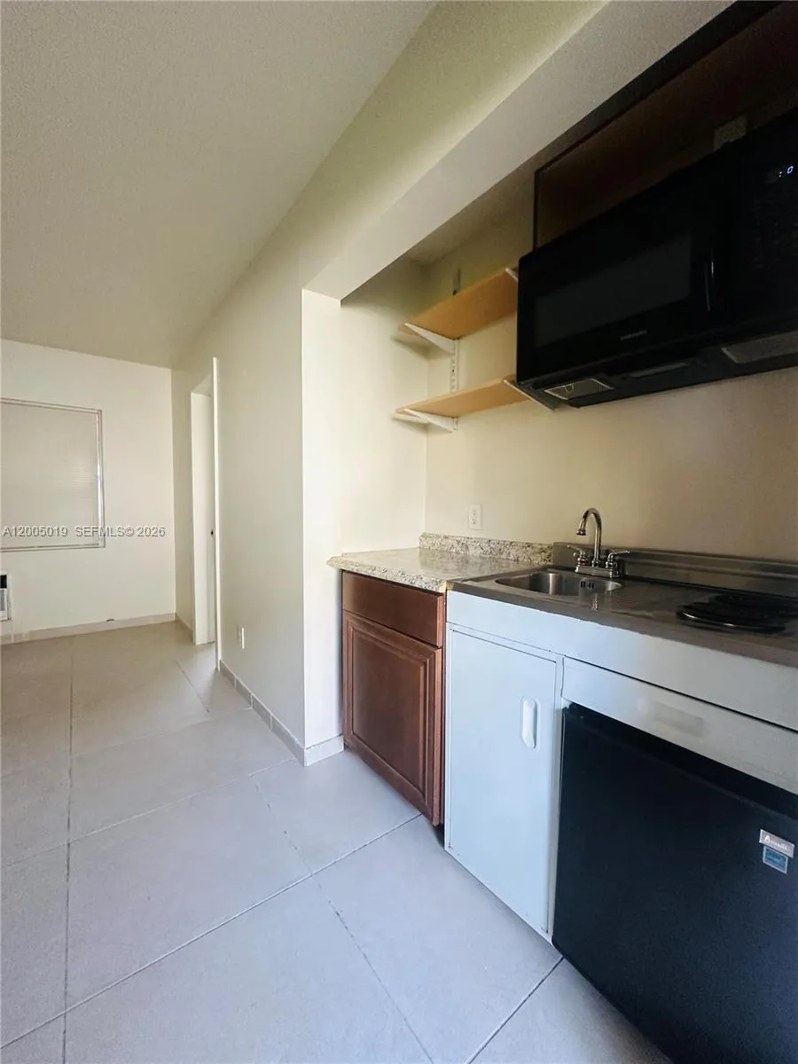 1708 Van Buren St # 3, Hollywood FL 33020