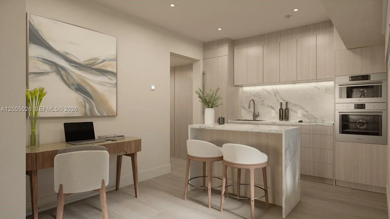 260 Collins Ave, Miami Beach FL 33139