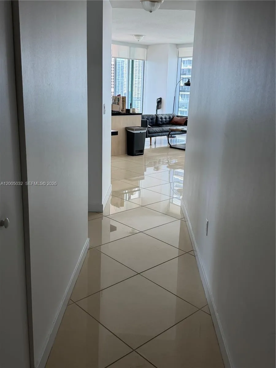 1111 SW 1st Ave, Miami FL 33130