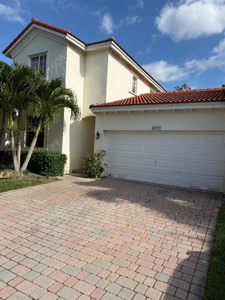 3 bedroom 3 bath for sale at 18791 SW 25th Ct, Miramar FL 33029
