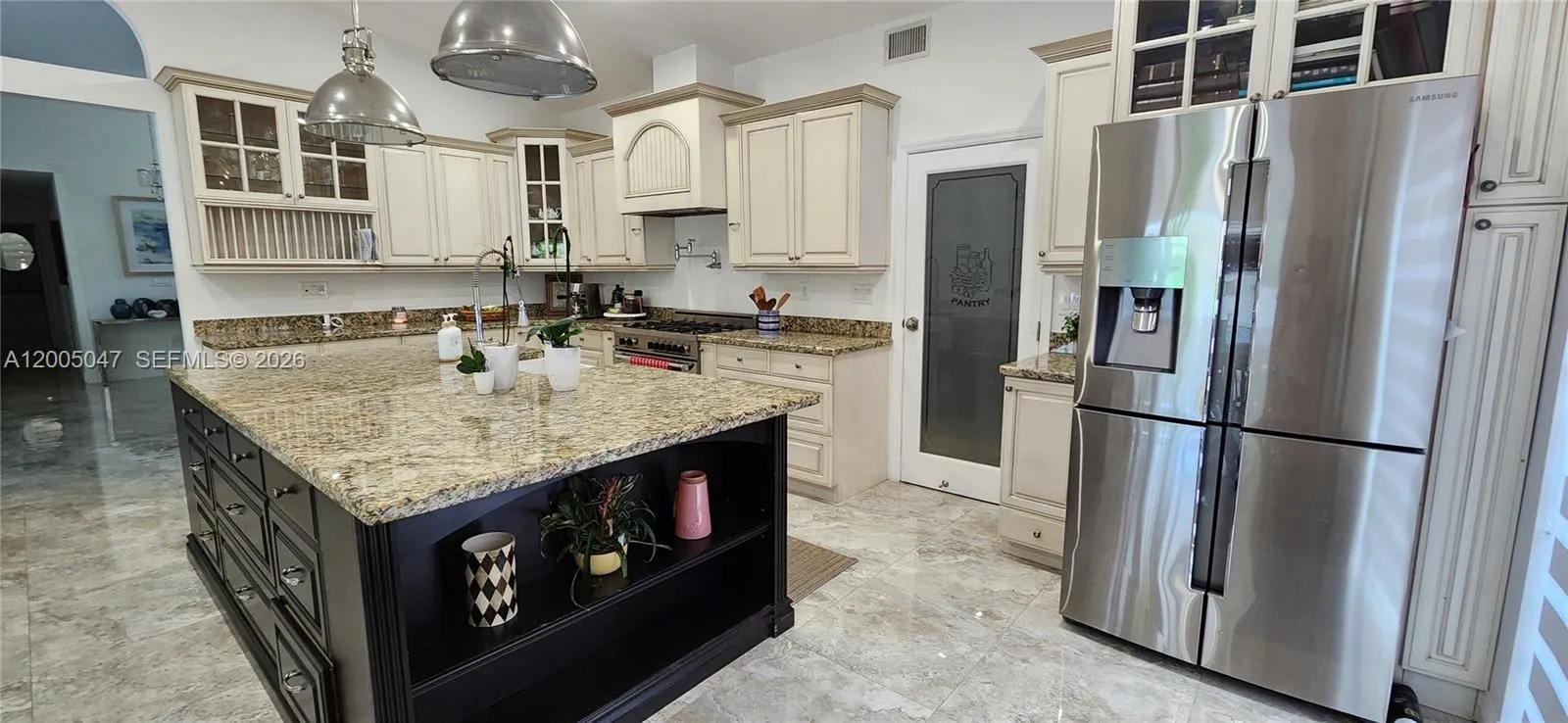 19922 NW 88th Ave, Hialeah FL 33018