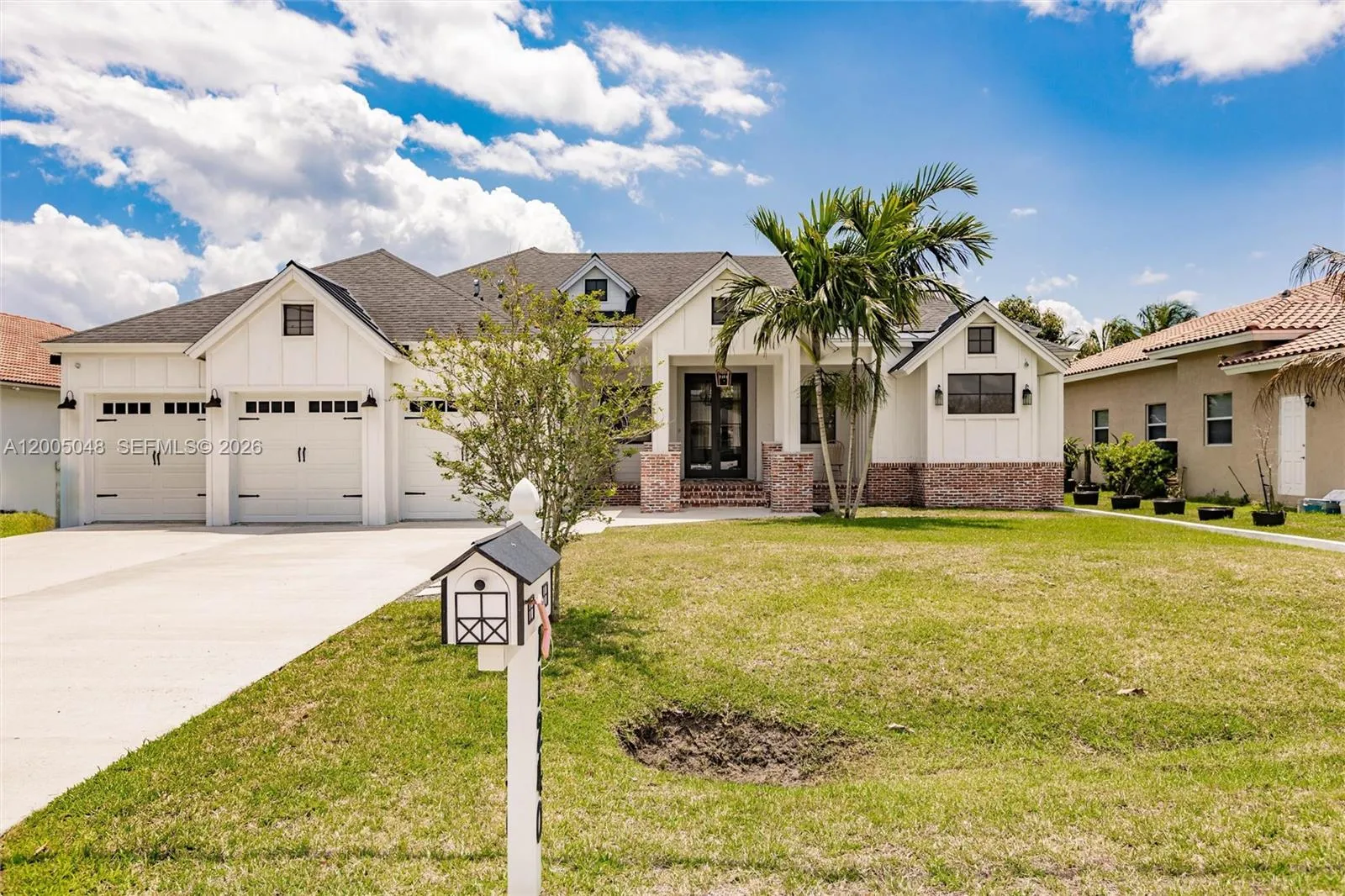 11240 NW 23rd St, Plantation FL 33323