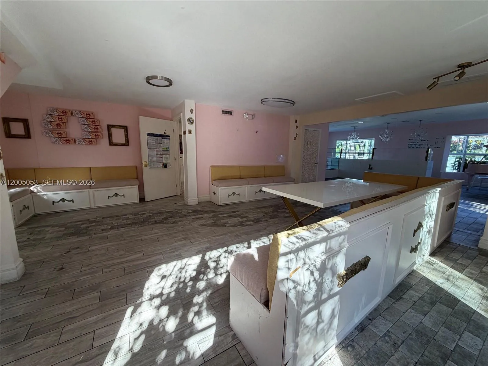 17840 W Dixie Hwy, North Miami Beach FL 33160