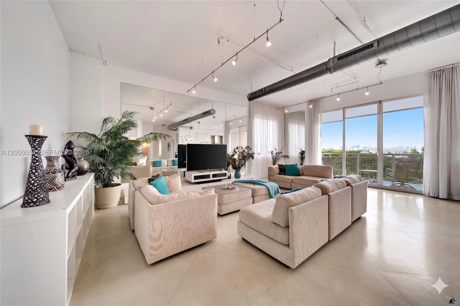 2001 Biscayne Blvd # 2520, Miami FL 33137