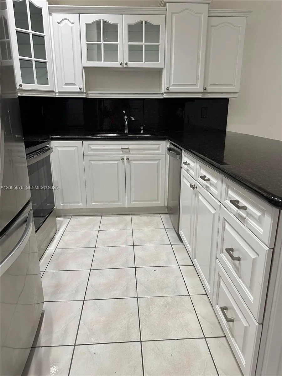 8974 NW 112th St, Hialeah Gardens FL 33018
