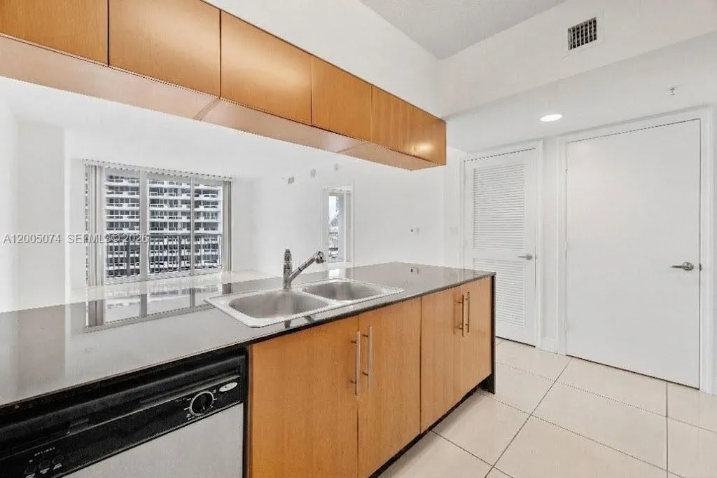 1750 N Bayshore Dr # 1504, Miami FL 33132