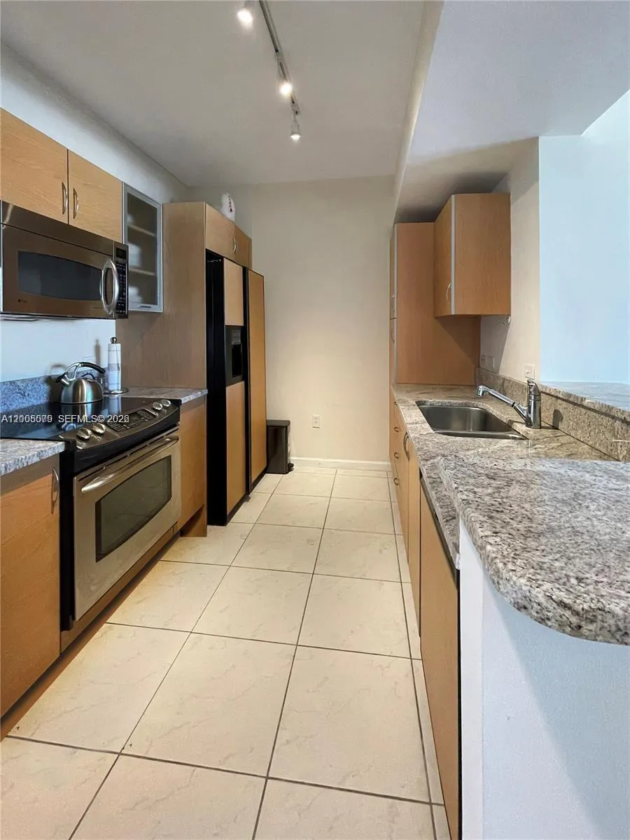 18800 NE 29th Ave # 502, Aventura FL 33180