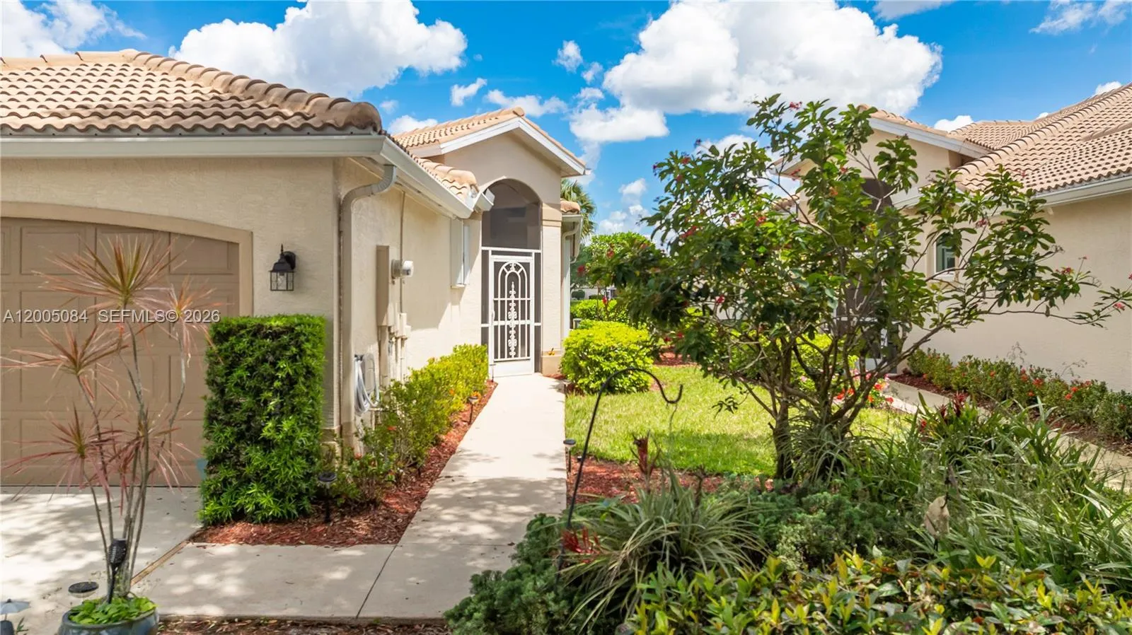 1896 Crestview Way, Naples FL 34119
