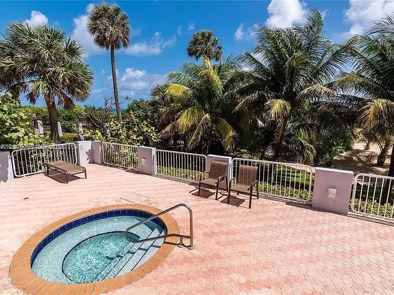 9341 Collins Ave # 907, Surfside FL 33154