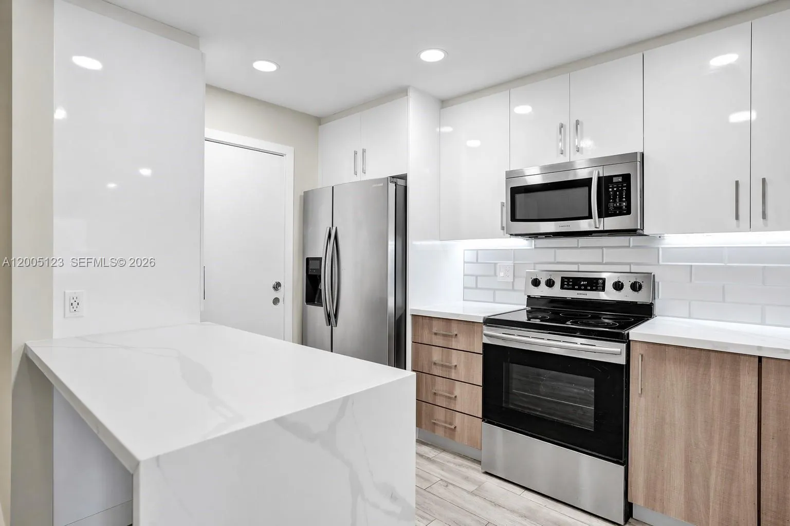 2062 E Discovery Cir E, Deerfield Beach FL 33442