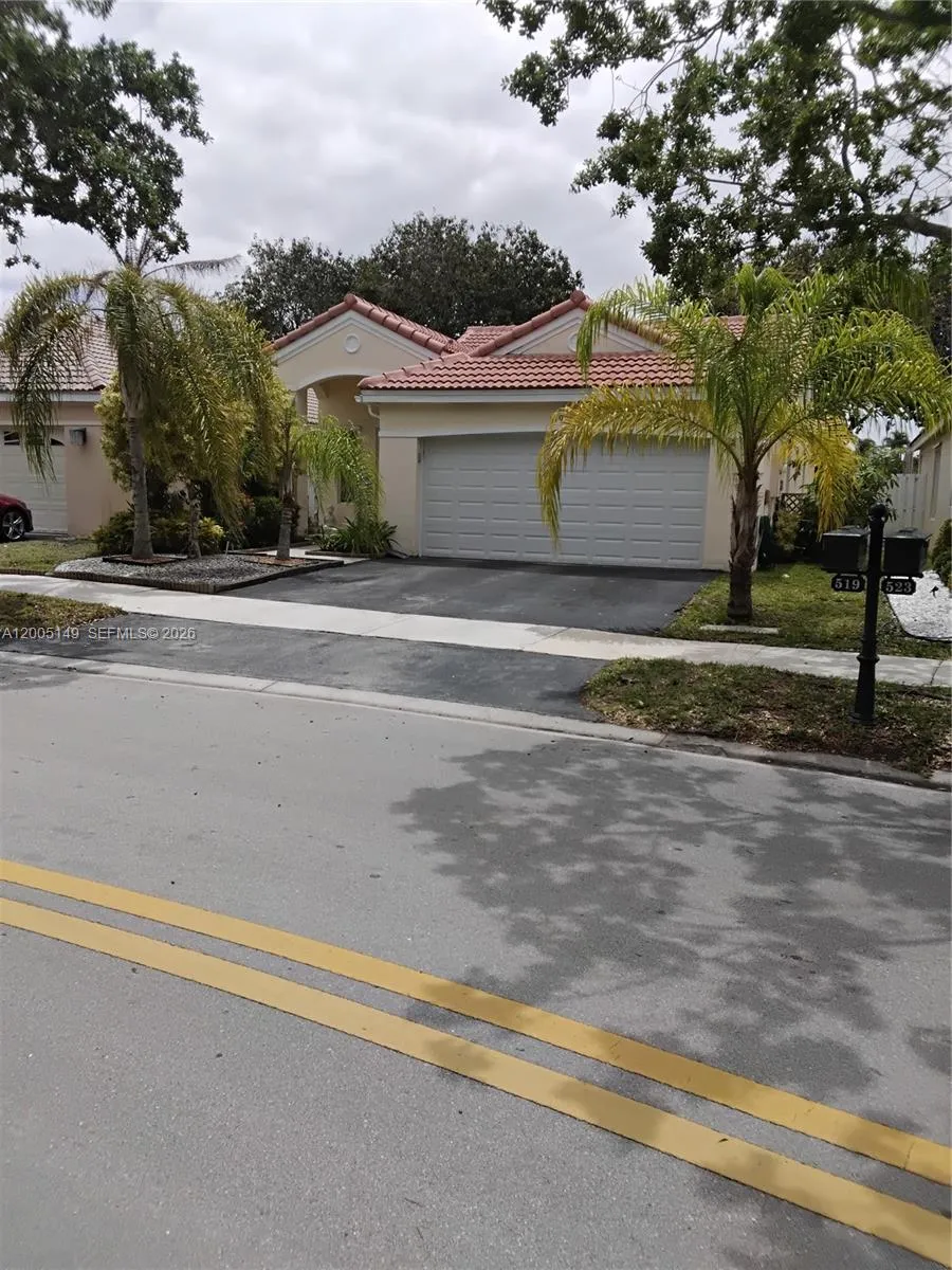 519 Talavera Rd, Weston FL 33326