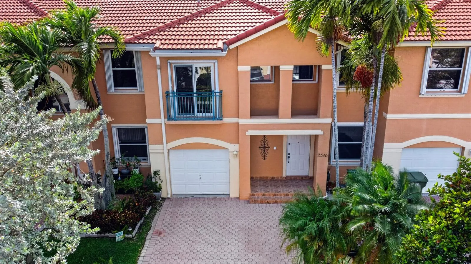 2340 NW 161st Ave, Pembroke Pines FL 33028
