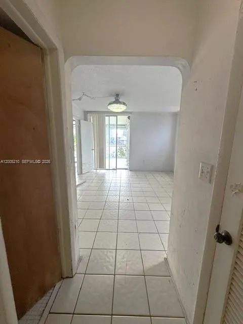 2861 Leonard Dr # F514, Aventura FL 33160