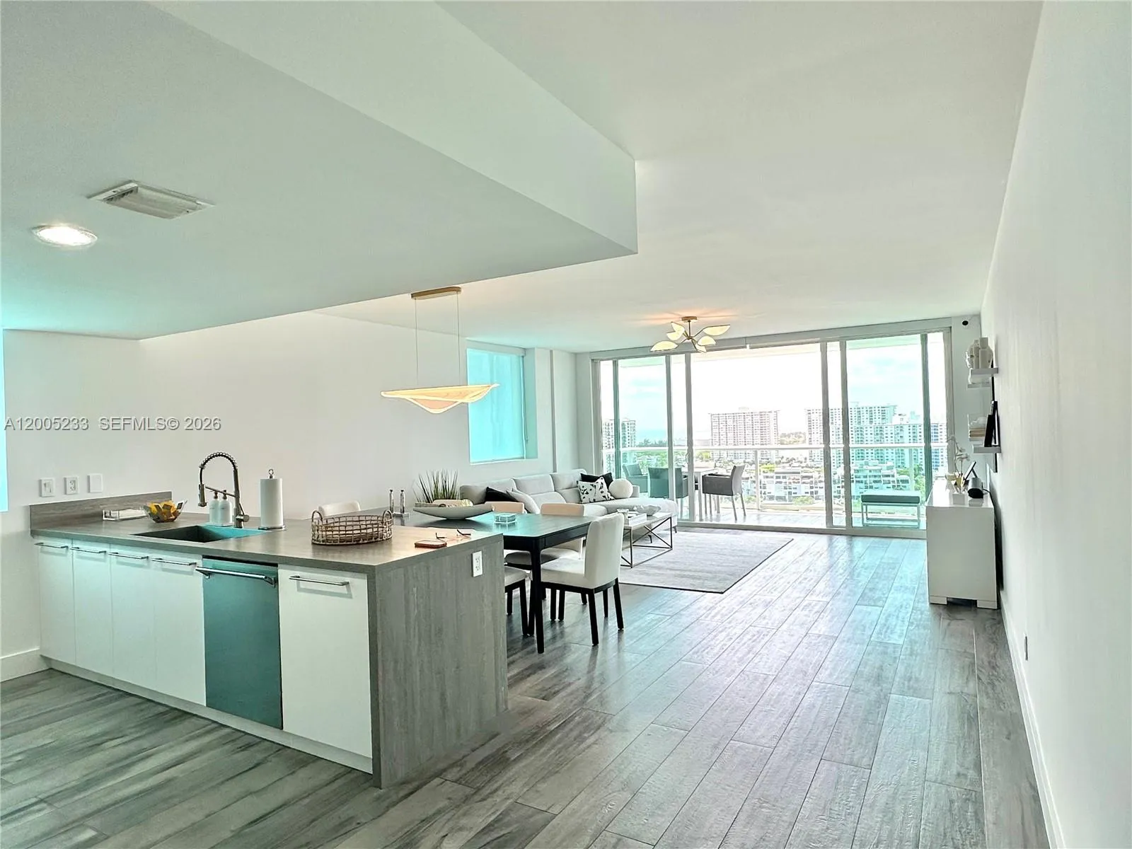 400 Sunny Isles Blvd # 1708, Sunny Isles Beach FL 33160