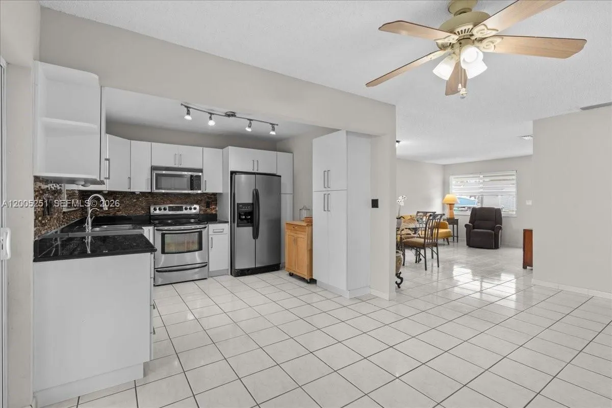 13226 NW 5th Ter, Miami FL 33182