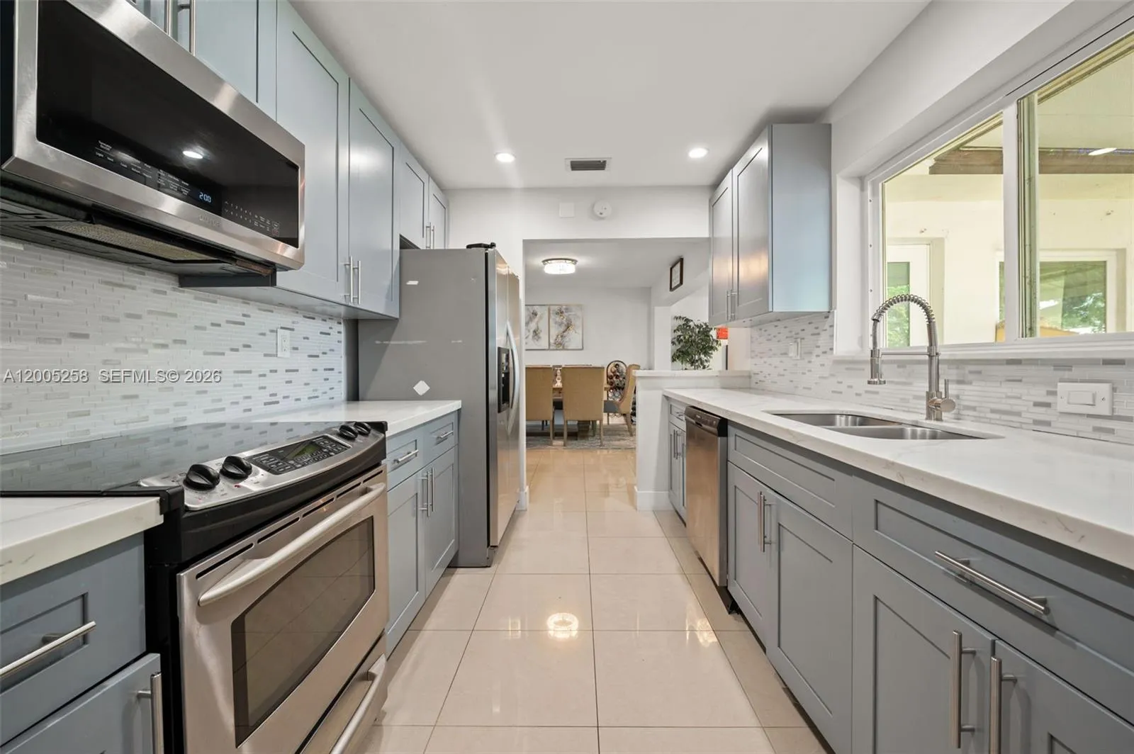 541 SW 38th Ave, Fort Lauderdale FL 33312